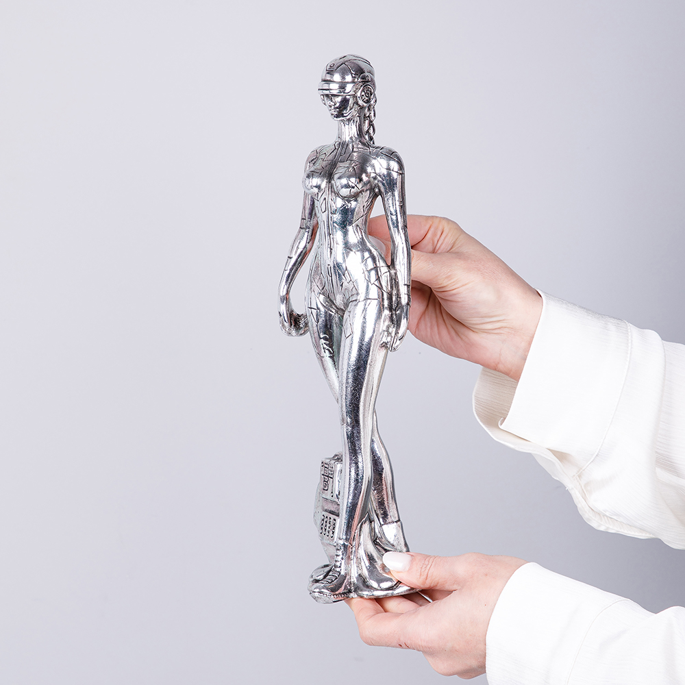 Статуэтка Алиса