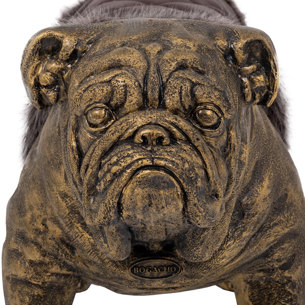 Декоративная садовая фигура Сэр Винстон Бульдог с накидкой