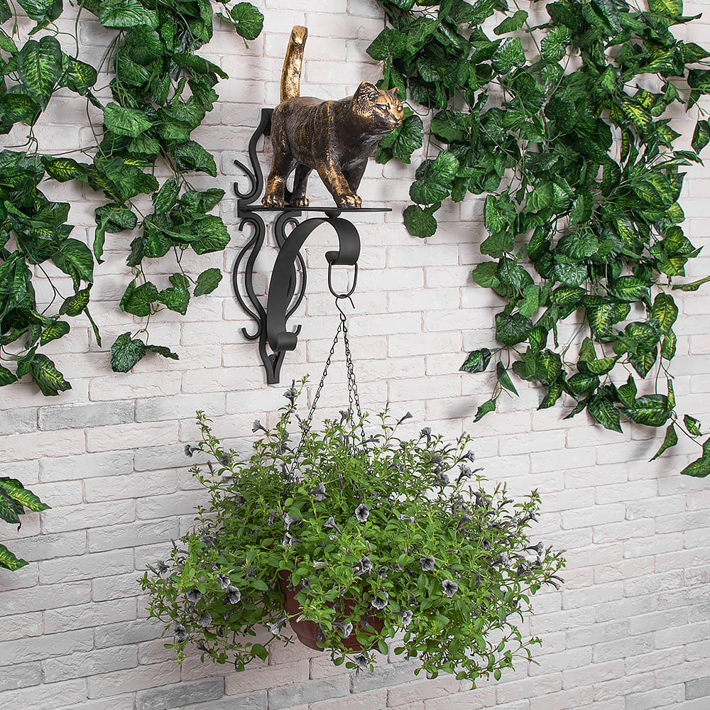 Кронштейн для цветов Кот Феликс с ковкой