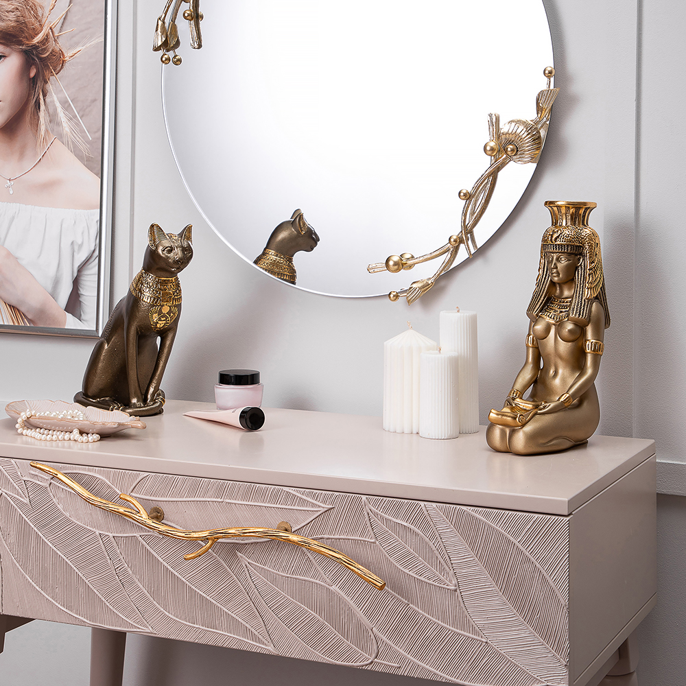 Статуэтка Девушка с папирусом 