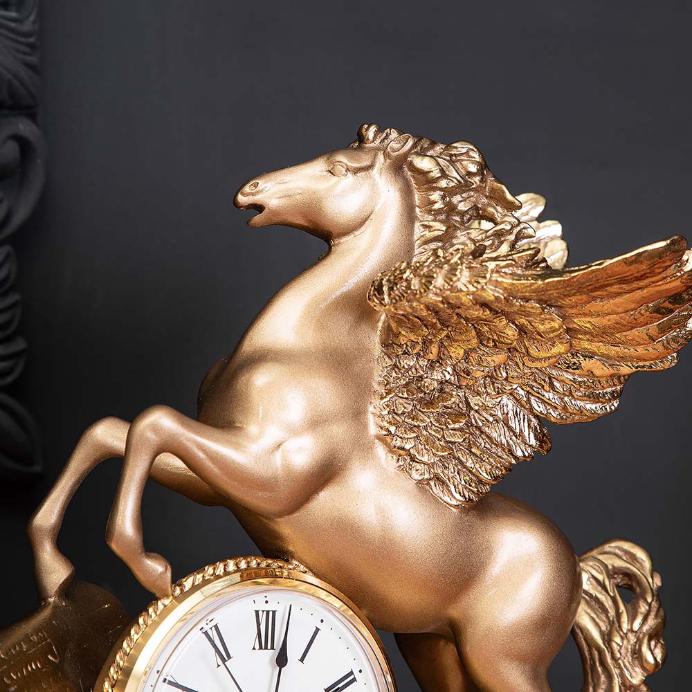 Часы настольные Пегас