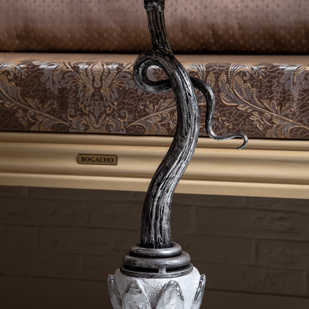 Столик декоративный Серебряный гранат