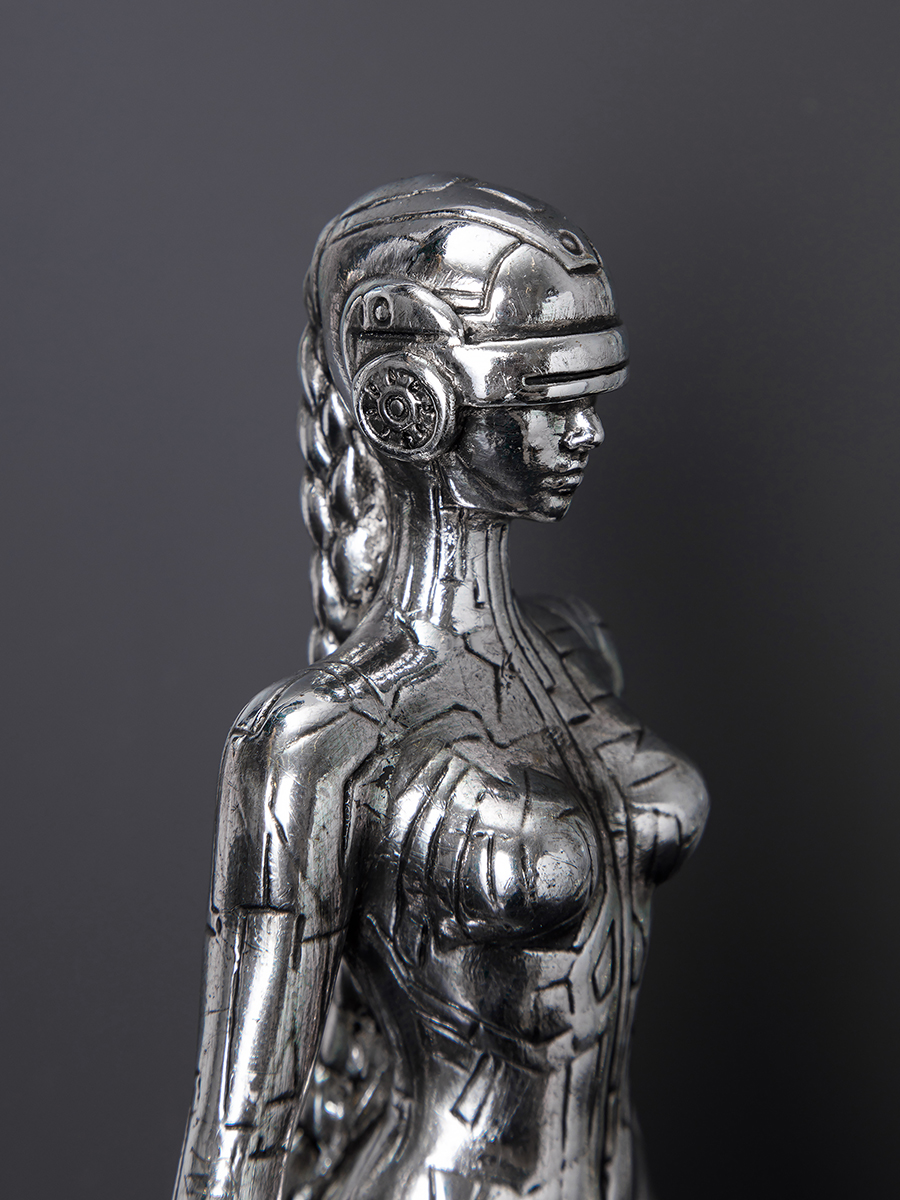 Статуэтка Алиса