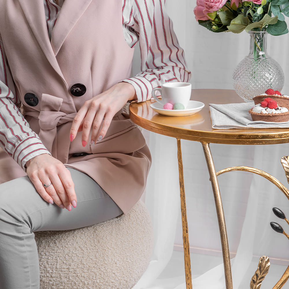 Столик приставной Олива