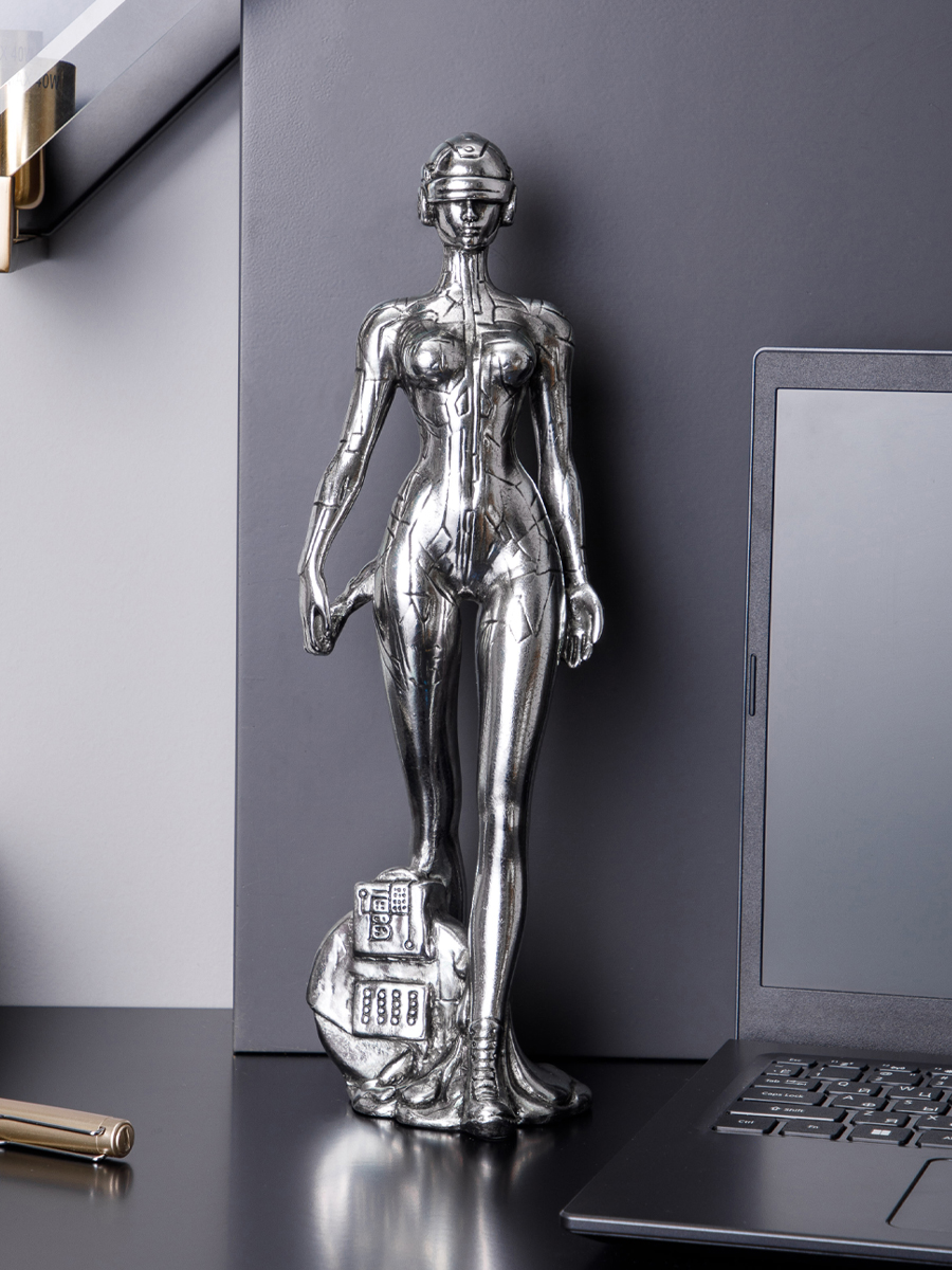 Статуэтка Алиса